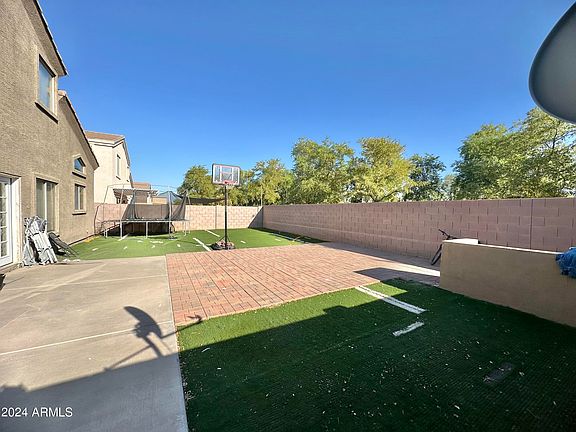 4th image of 10539 W CHICKASAW Street