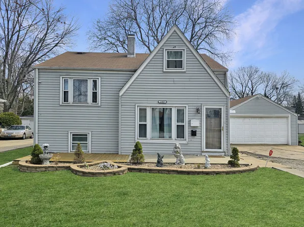 2957 Martin Ave, Melrose Park, IL 60164