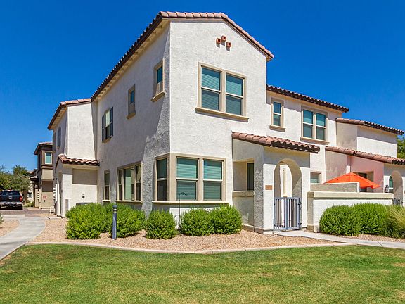 3rd image of 14870 W Encanto Blvd Unit 1022