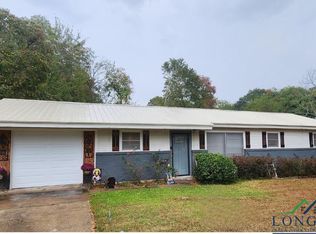 211 Rawls St, Carthage, TX 75633