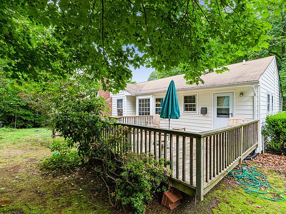 4th image of 25 Sheffield Ln
