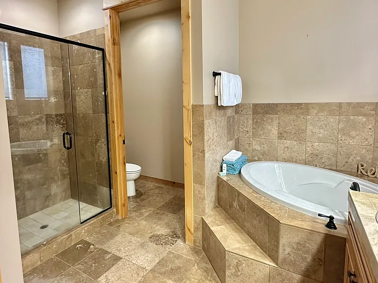 985 SW Vantage Point Way — Photo 12
