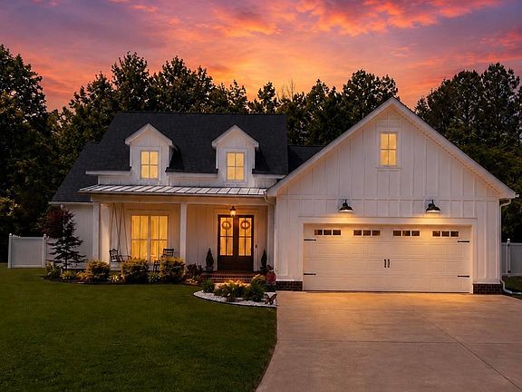 3rd image of 25 Bethel Crest Cir