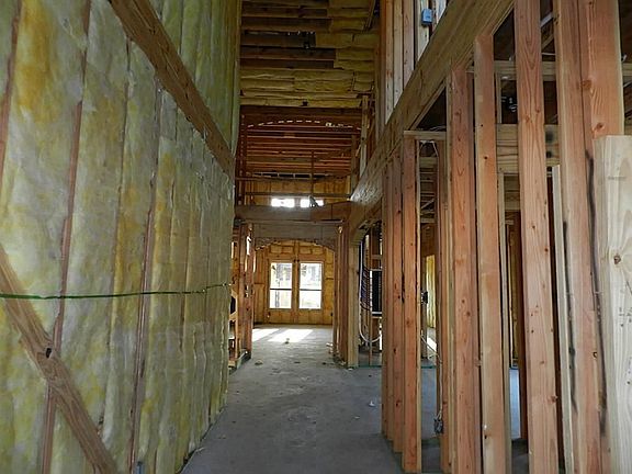 5th image of 51 N Marshside Pl