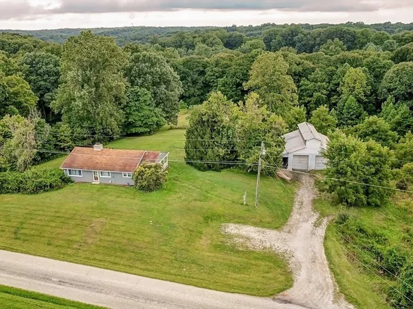 4001 N Mount Gilead Rd, Bloomington, IN 47408