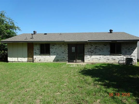 2nd image of 3606 Pacesetter Dr