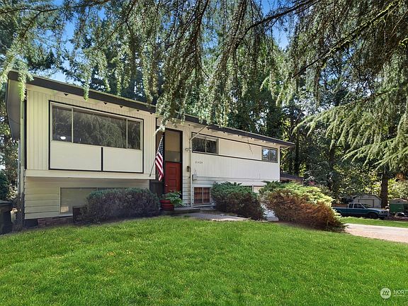 2nd image of 21424 35th Avenue S