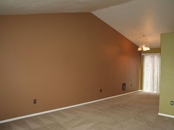 3rd image of 19811 Grassland Ct
