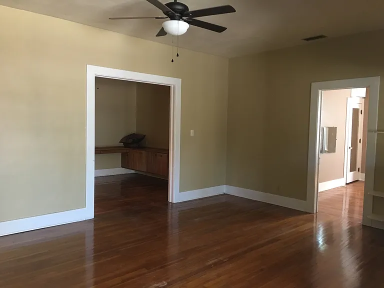 241 NE Tuscawilla Ave — Photo 6