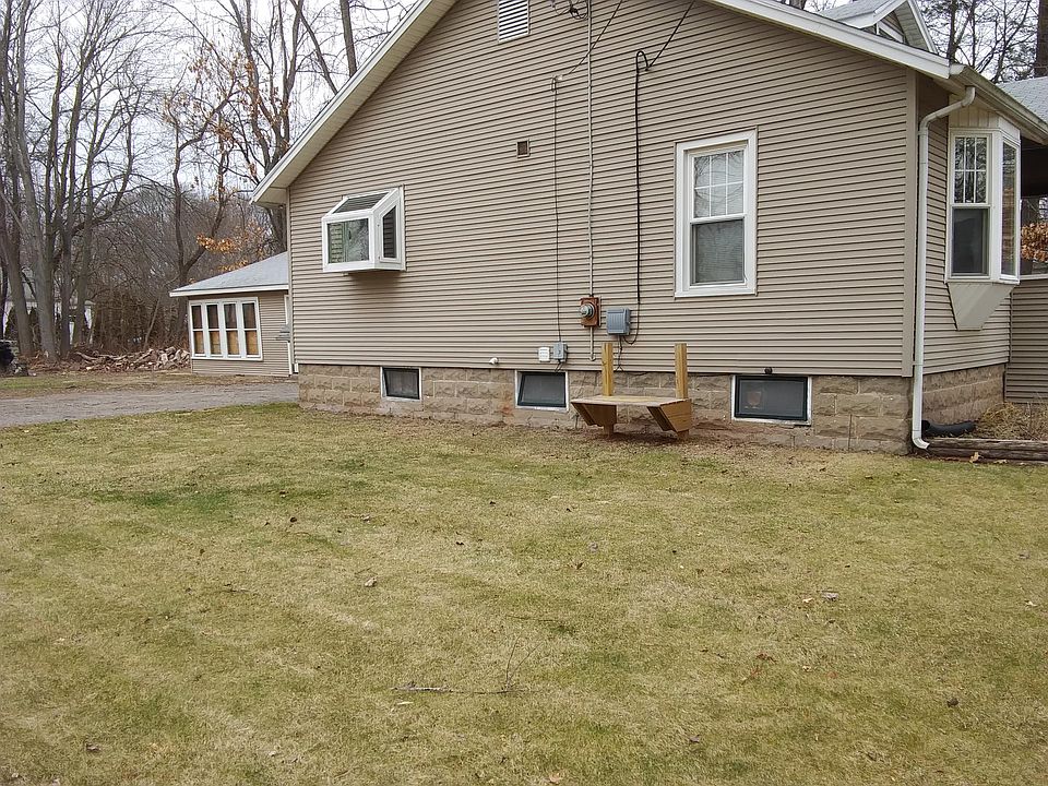 2nd image of 1933 Peck Ln