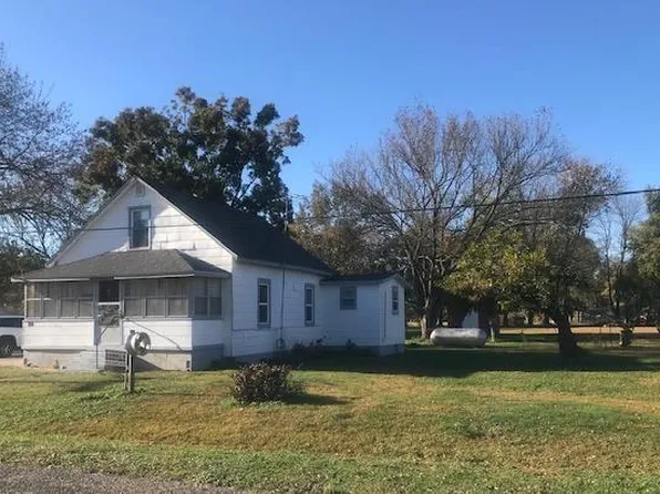 114 W Delta St, Chaffee, MO 63744