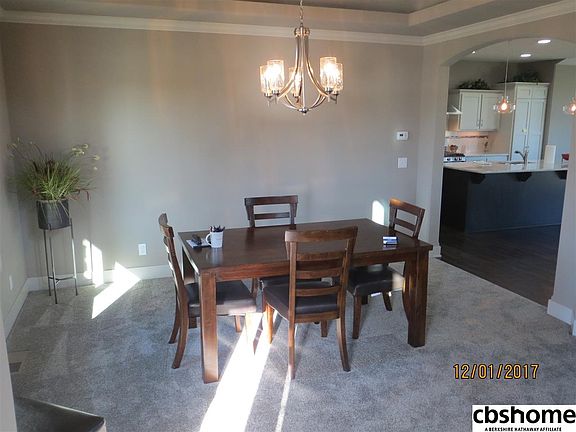 4th image of 11403 S 117th St