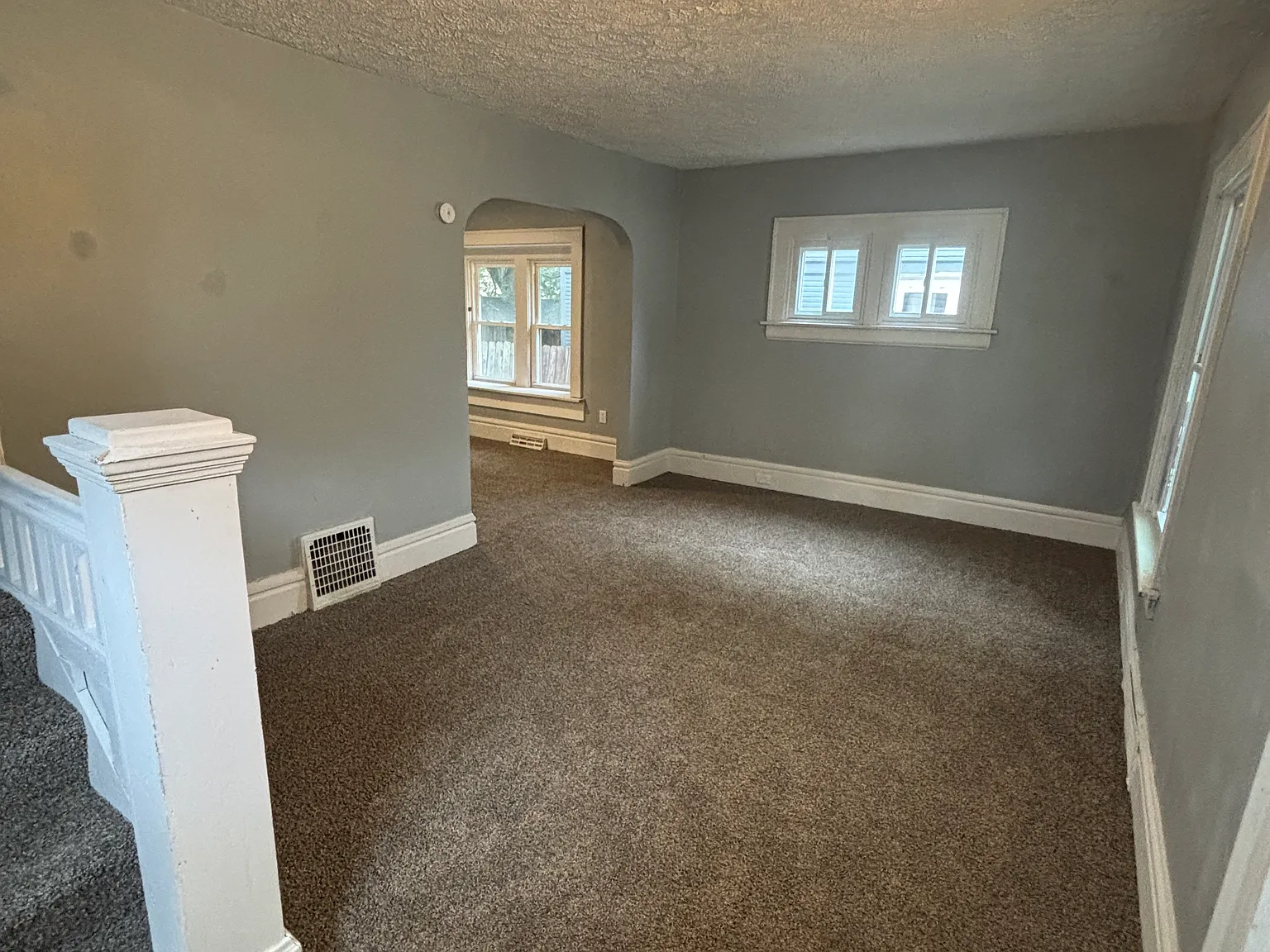 4 bed, 1.5 bath, 1308 sqft, $1,200 — Photo 2