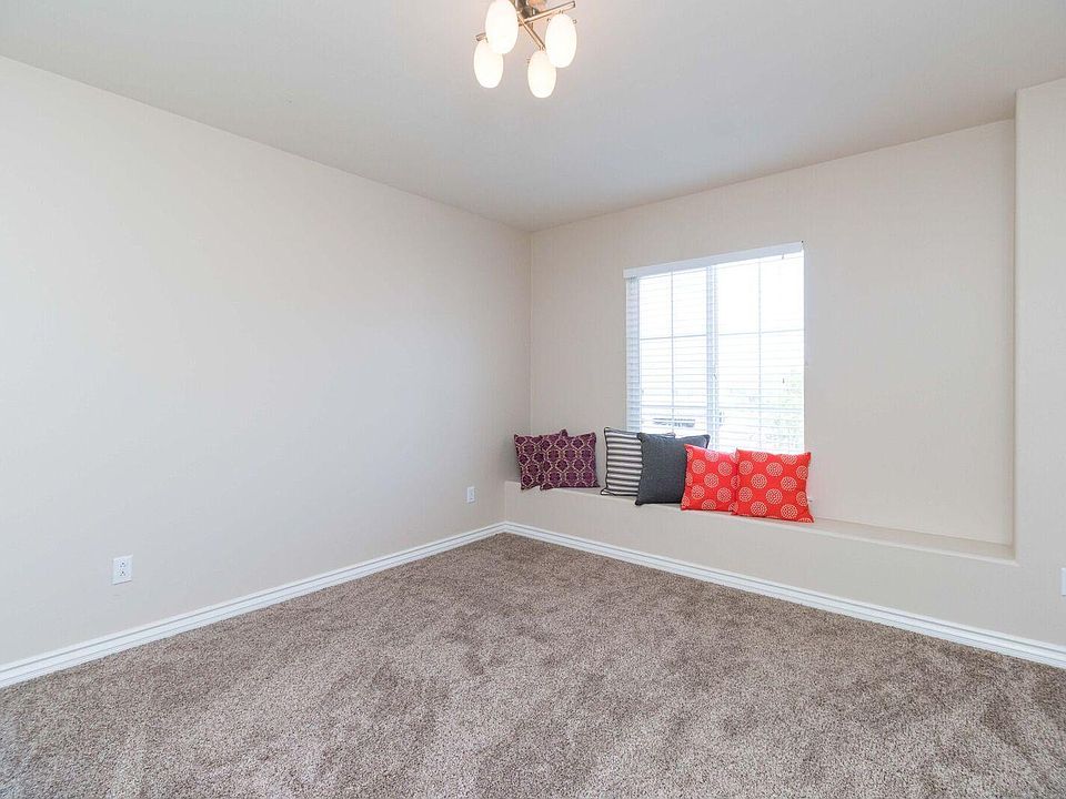 1st image of 167 Midbury Hill Rd #C