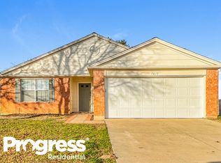 1617 Columbia Dr, Glenn Heights, TX 75154