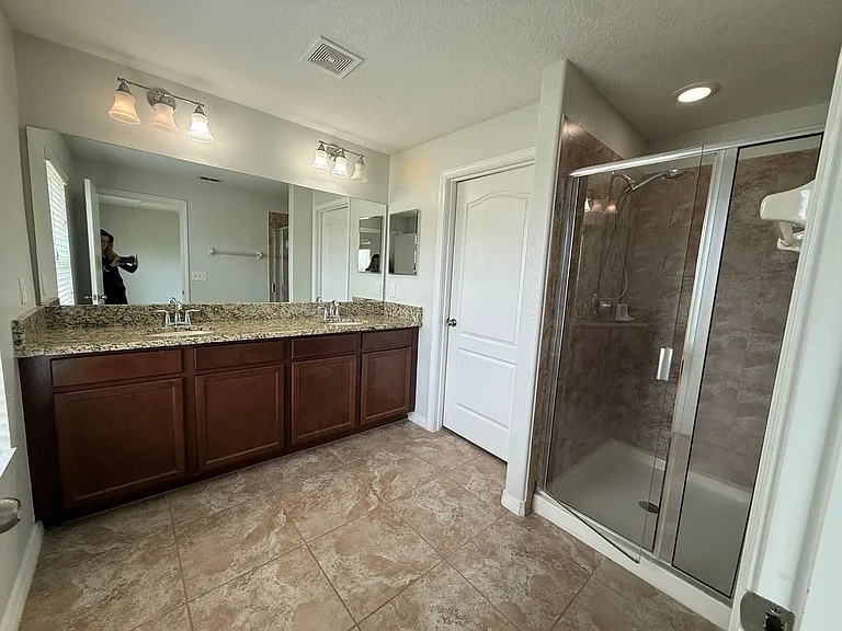 10769 Savannah Landing Cir — Photo 9