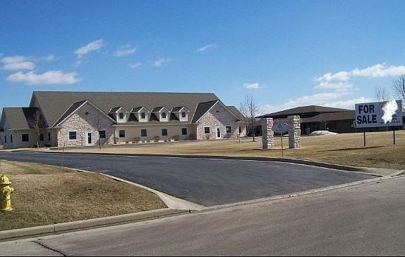 3rd image of 840 Enterprise Dr