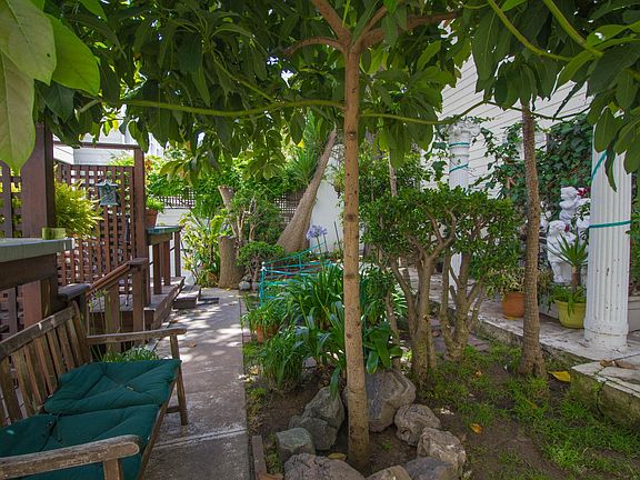 5th image of 108 Guerrero St