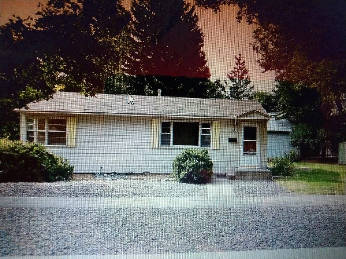 2 bed, 792 sqft, $1,800 — Photo 2