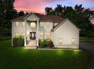 10 Kasch Ct, Monroe, NY 10950