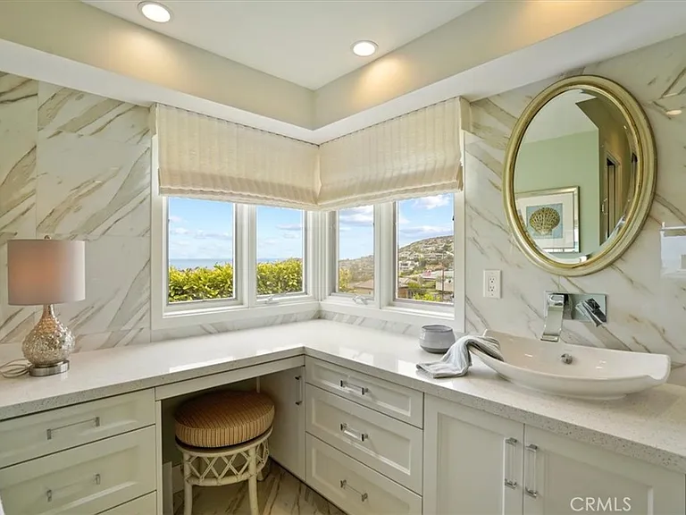 437 Emerald Bay — Photo 19