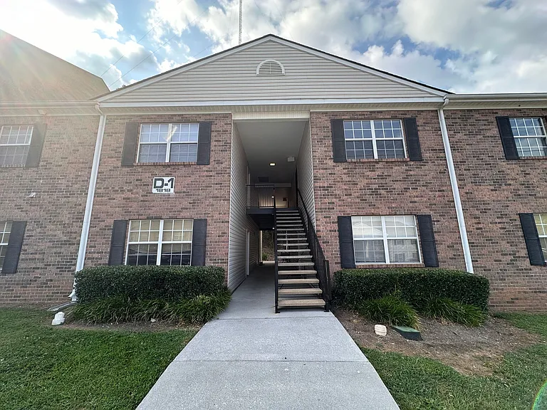 Rocky View Apartment Homes — Photo 15