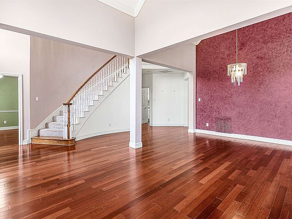 5th image of 601 Wellington Rd