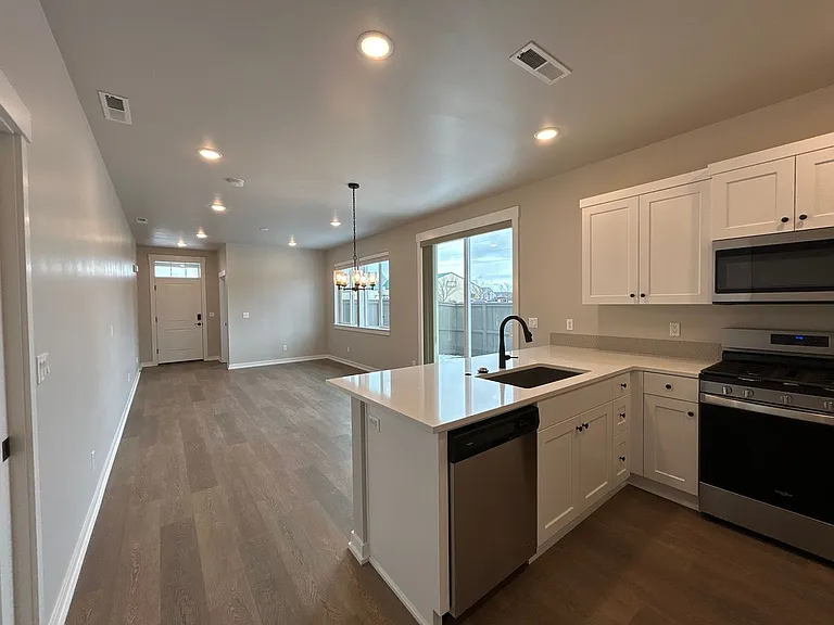20656 SE Iron Horse Ln — Photo 4