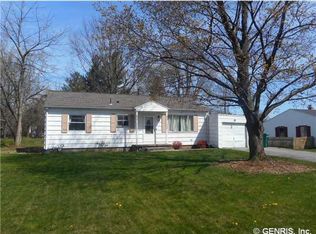 76 Hollybrook Rd, Rochester, NY 14623