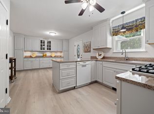 470 Nautilus Dr, Manahawkin, NJ 08050