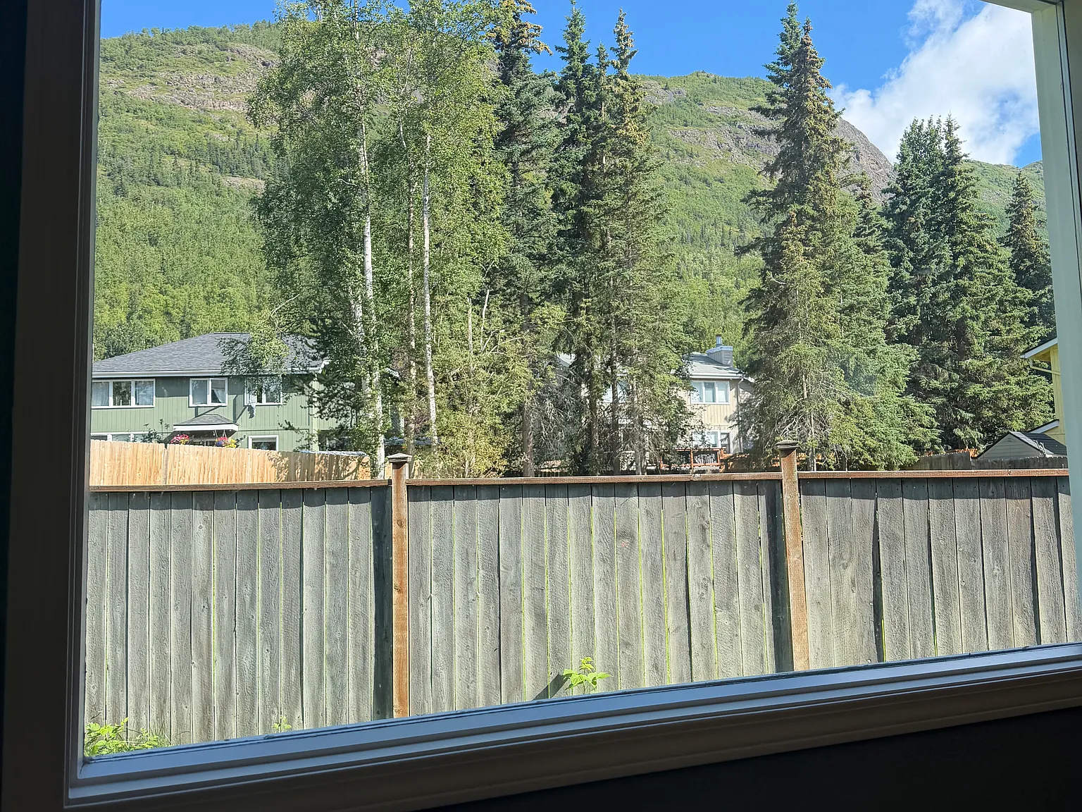 4 bed, 2265 sqft, $3,500 — Photo 3