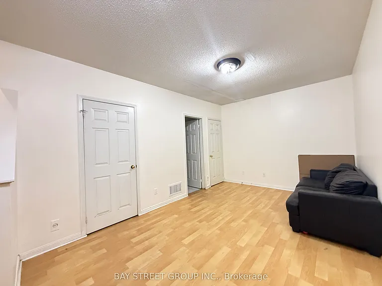 20 Saint Moritz Way #16 — Photo 23
