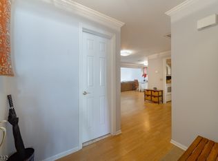 96 Jamestown Rd, Basking Ridge, NJ 07920