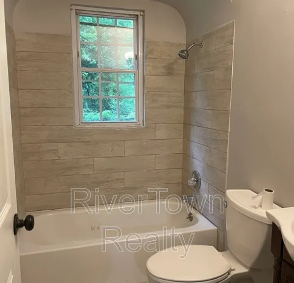 3334 Southern Ave — Photo 6