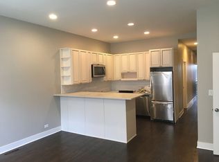 1627 N Hudson Ave, Chicago, IL 60614