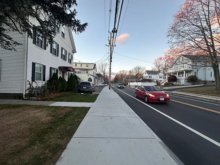 26 N Main St #4 — Photo 16