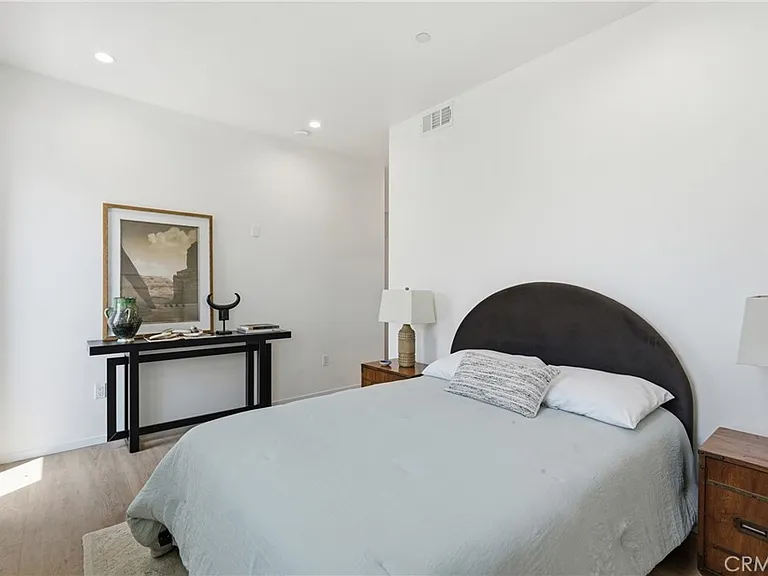 1430 S Cloverdale Ave #1/2 — Photo 11