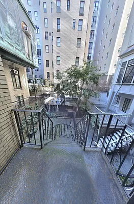 Rented by Compass | media 7