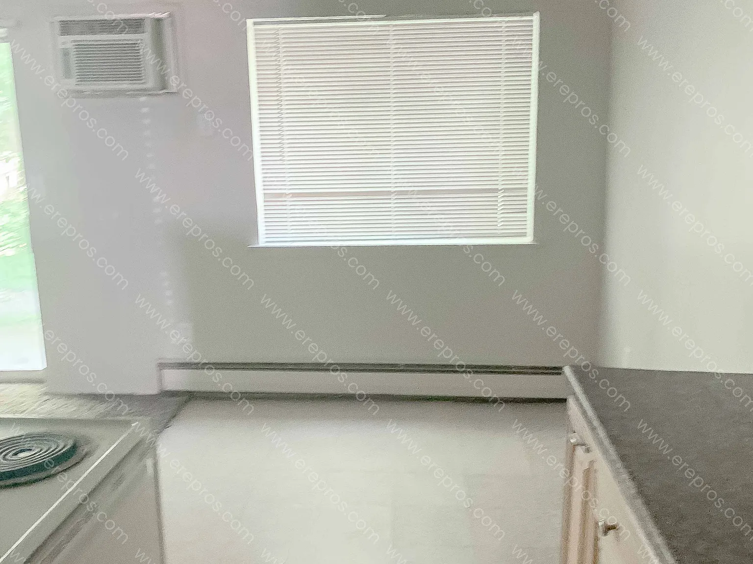 2 bed, 900 sqft, $800 — Photo 4