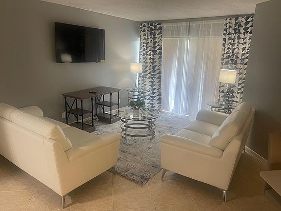 3rd image of 1900 N Congress Ave APT H201