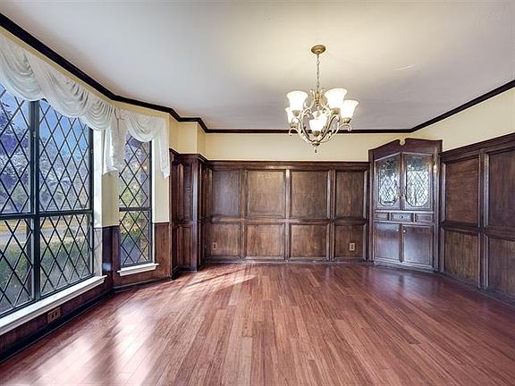 5th image of 1215 Wilderness Dr