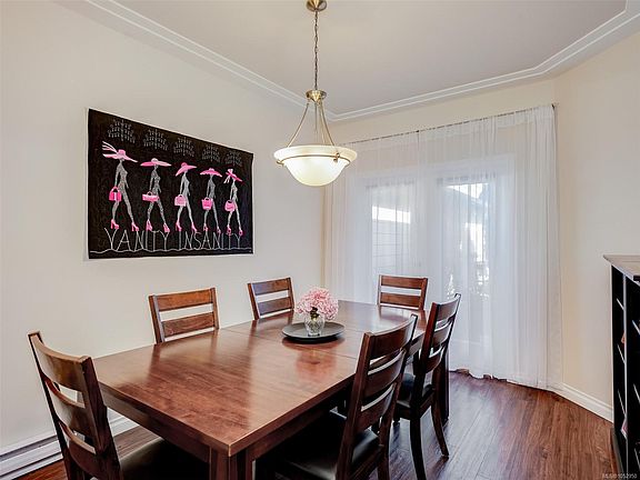 5th image of 934 Boulderwood Rise #12