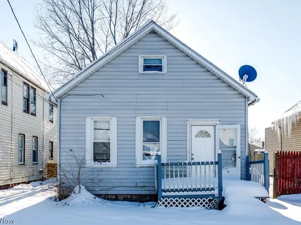 3646 Independence Rd, Cleveland, OH 44105