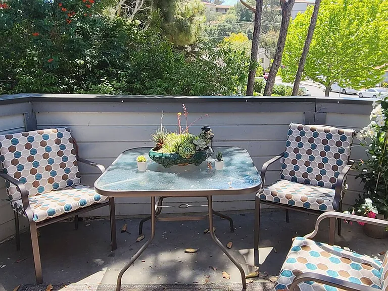 521 W Montecito St #10 — Photo 9