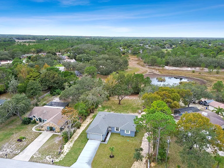7398 Skylark Dr — Photo 37