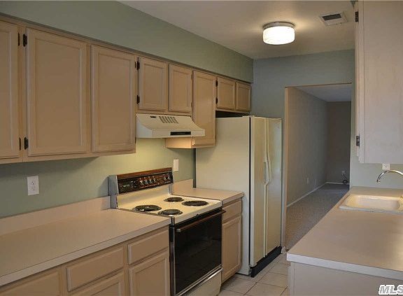 5th image of 26 Meadow Ct