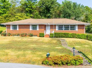 3913 Robbinsdale Ln, Chattanooga, TN 37415