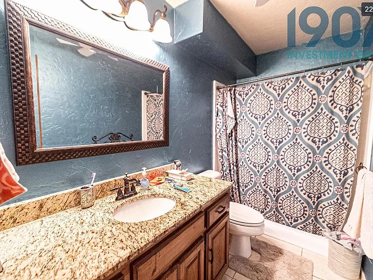 4405 Manchester Ct — Photo 22