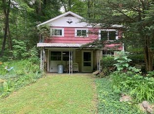 2226 Bramble Rd SW, Carrollton, OH 44615