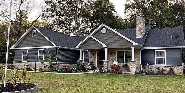 1st image of 3084 Sarsi Dr
